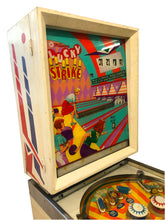 Laden Sie das Bild in den Galerie-Viewer, Lucky Strike