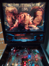 Laden Sie das Bild in den Galerie-Viewer, Demolition Man