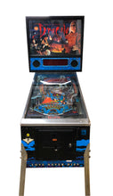 Laden Sie das Bild in den Galerie-Viewer, Bram Stoker's Dracula Flipper