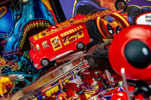 Laden Sie das Bild in den Galerie-Viewer, Deadpool LE Flipper
