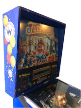 Laden Sie das Bild in den Galerie-Viewer, Fun House Flipper