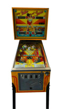 Laden Sie das Bild in den Galerie-Viewer, Strikes & Spares Flipper
