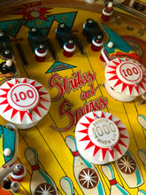 Laden Sie das Bild in den Galerie-Viewer, Strikes & Spares Flipper