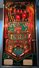 Laden Sie das Bild in den Galerie-Viewer, Eight Ball Champ